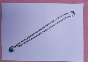 silver chain with pendant