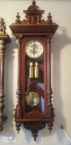 Antique Quality weight clock GBrok 1910.