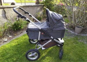 Stroller EasyWalker Qtro plus + sports car, acc.