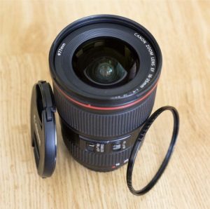 Canon 16-35mm f/4 IS USM wide-angle lens