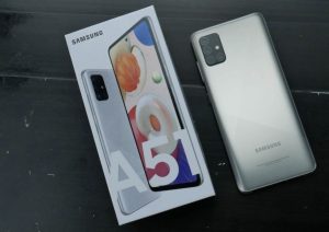 Samsung Galaxy A51 128GB Duasl SIM Használt Ezüst