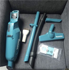 Makita DCL282 FZ 18V 60 W újszerű porszívó