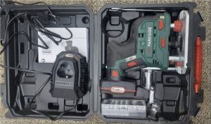 I am selling a Parkside cordless top cutter