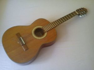 3/4 acoustic guitar