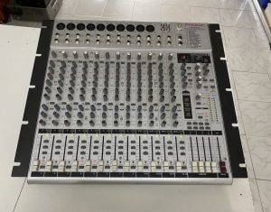 Phonic AM 844D type mixer