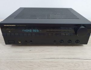 Marantz SR stereo amplifier