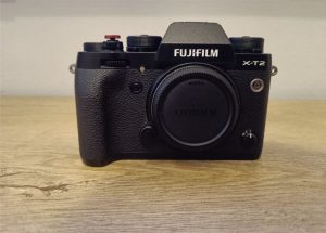 FUJIFILM X-T2 ČERNÝ TĚLO + PŘÍSLUŠENSTVÍ TOP STAV