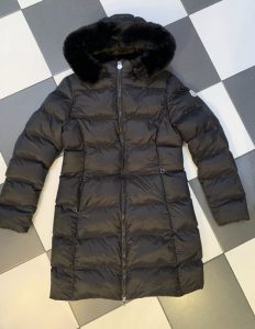 Moncler 3-as új kabát