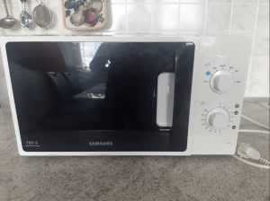 Microwave oven