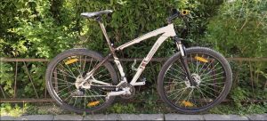 Specialized Hardrock mountain bike for sale, 29