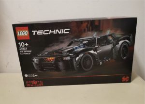 LEGO Technic 42127 Batman BATMOBIL