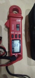 Clamp meter with multimeter