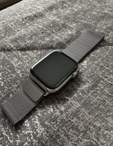 Apple Watch Series 7 45mm Stainless Steel Silver 97% Akkumlátor