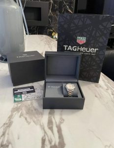 TAG Heuer Aquaracer women's automatic watch with diamonds For sale