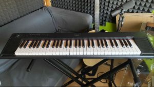 Yamaha NP-12 B Digitálne stage piano + stojan