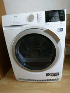 I am selling an AEG dryer, very good condition