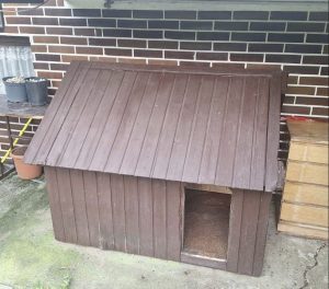 I am selling a dog house