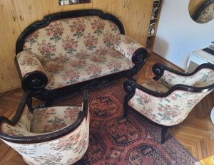 Antique sofa set