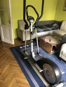 Elliptical trainer