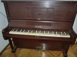 I am selling a piano