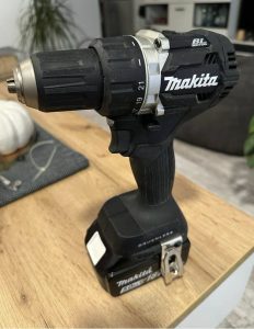 Makita screwdriver