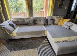 Cheap sofa, nice condition. Size: 335*220 cm