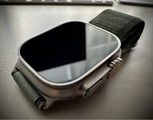 Apple Watch Ultra makulátlan, még garis