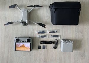 DJI Mini 3 Pro + DJI RC + Fly More Combo + karty