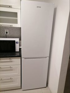 Refrigerator with freezer burn