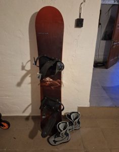 Snowboard G-Force 150 cm + boots No. 37 for sale