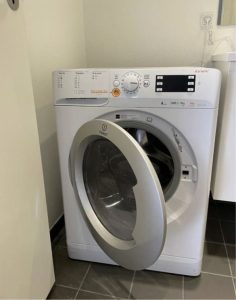 Indesit Innex pračka se sušičkou 9kg + 6kg