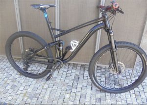 I offer for sale a full suspension bike