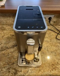 Kávovar Sencor SES 8010CH- automatické espresso