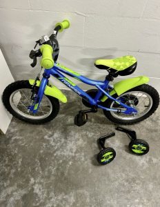 Brand new small children's bike for sale, size 14!