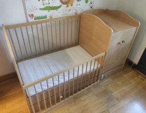 Baby bed for sale in the 2nd district of Budapest