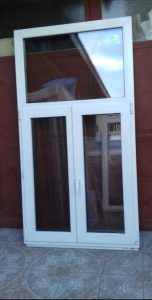 I am selling a used double-hung window w1020 mm x h1910 mm