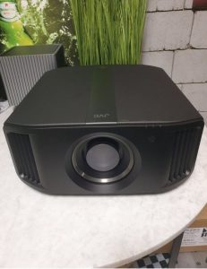 JVC DLA-NP5 home theater projector for sale with 3-year warranty