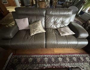 Openable leather sofa set with footrest