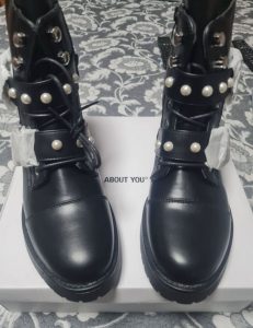 New black women's motorcycle boots