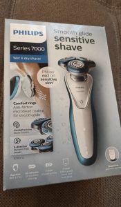 Philips S7310/12 dry/wet electric shaver