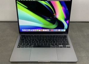 MacBook Air 13,6