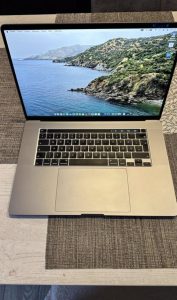 MacBook Pro i9 16'' 32Gb Ram / SSD 1Tb