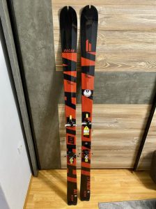 Hagan Ultra 82 - 170 cm + pásy + viazanie ATK Trofeo 10 s brzdami ATK Touring