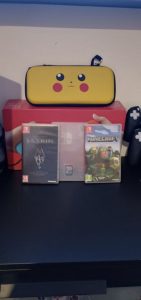 Nintendo Switch+4 games