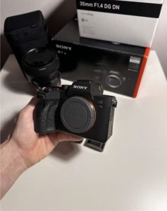 SONY A7R IV + 2 BATERIE ZÁRUKA NOVÝ