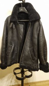 Pilot jacket original thick leather B3 not Avirex but more elegant new SM