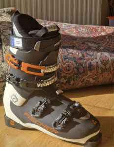 New Fischer RC Pro90 XTR high-end ski boots Atomic Head