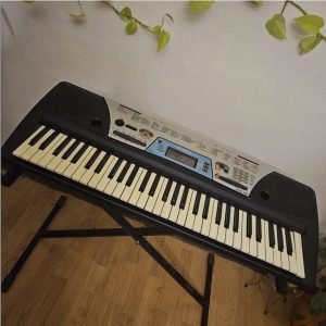 Predam klavesovy nastroj yamaha psr-170