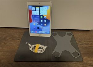 Prodám iPad mini 4 16GB + obal a napájecí kabel