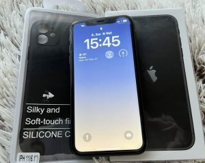 Iphone 11 fekete 99% akksi